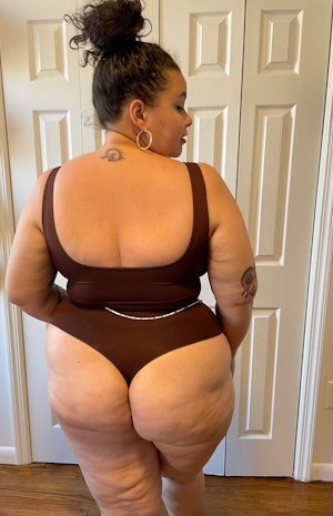 This plus-size woman's shapewear left her with bruises