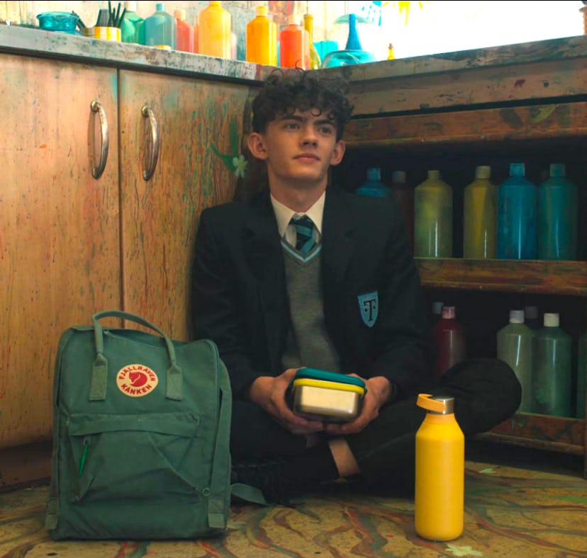 The color of Charlie's Fjallraven backpack on Heartstopper is Frost Green.