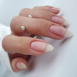 here's how to grow out your nails naturally
