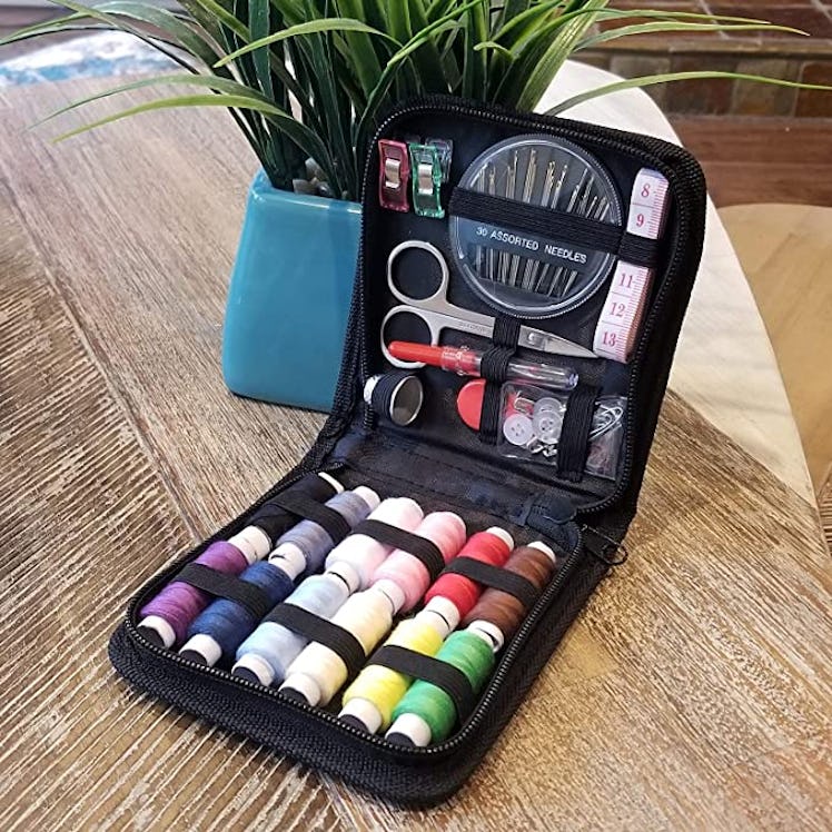 ARTIKA Sewing Kit
