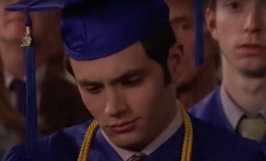 unpopular opinion? i think serena's grad tassel in her hair was cute, fun,  and very fitting to her character : r/GossipGirl