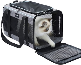 Vceoa Soft-Sided Pet Carrier