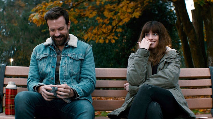 Jason Sudeikis as Oscar and Anne Hathaway as Gloria in 2017’s Colossal