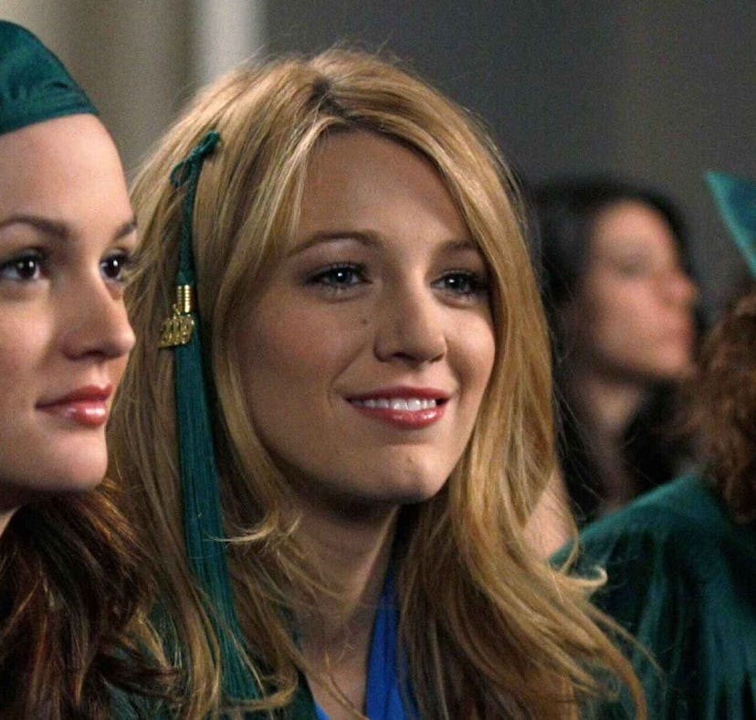 A 'Gossip Girl' fan on TikTok has a theory about Serena's graduation hair tassel.