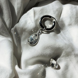 silver earrings by Mounser