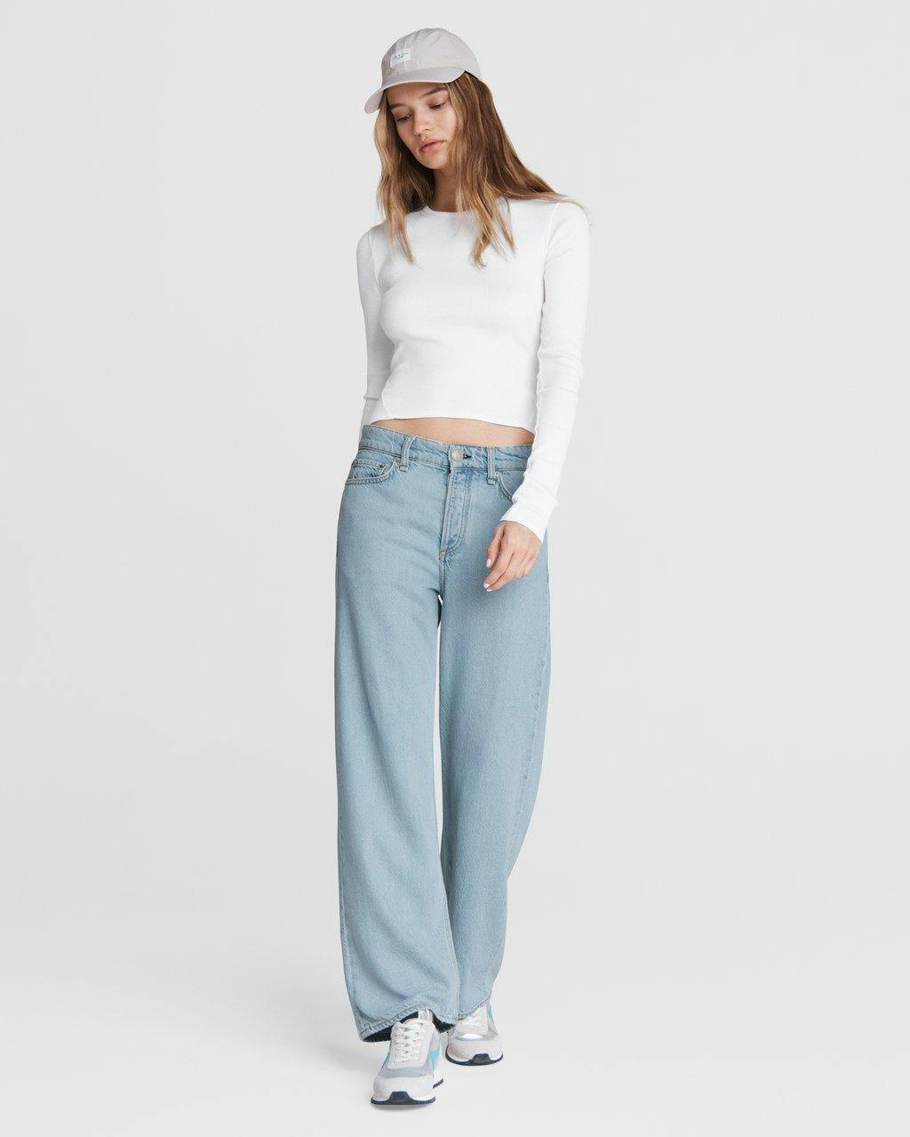 The Best Tops to Wear With Baggy Jeans  Who What Wear