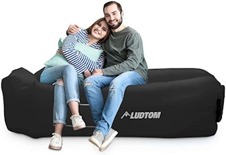 LUDTOM Inflatable Lounger