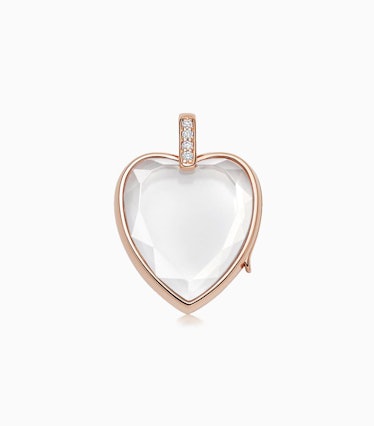 This Loquet heart locket pendant is sustainably made from 100% recycled rose gold.