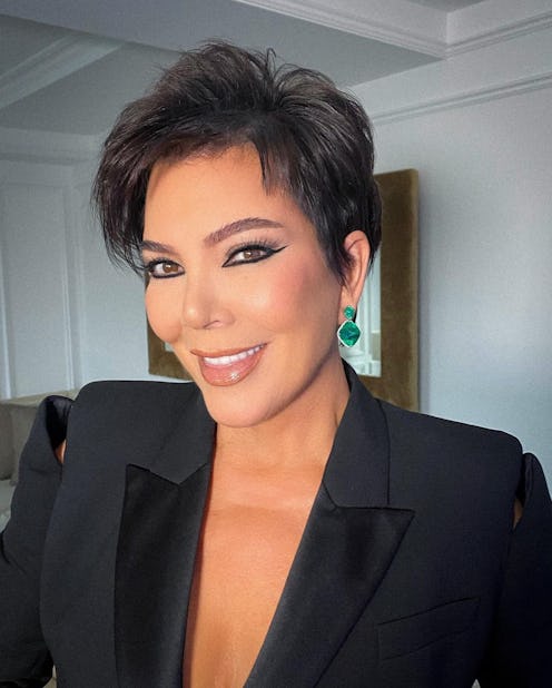 Kris Jenner pixie hair bob new haircut