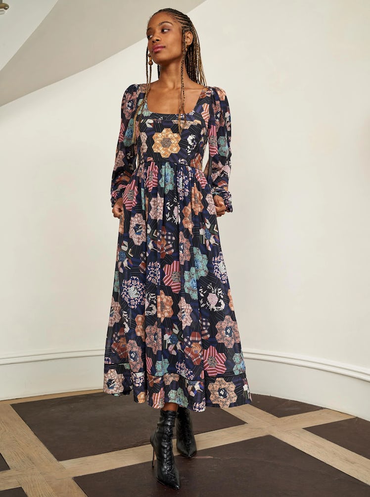 This printed dress from La Ligne features balloon sleeves and a delicate quilting on the bodice.