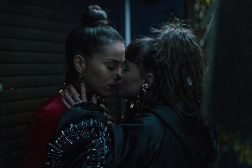 Rebe and Miete fall in love in ‘Elite’ Season 4.