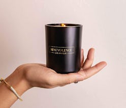 best sandalwood candles