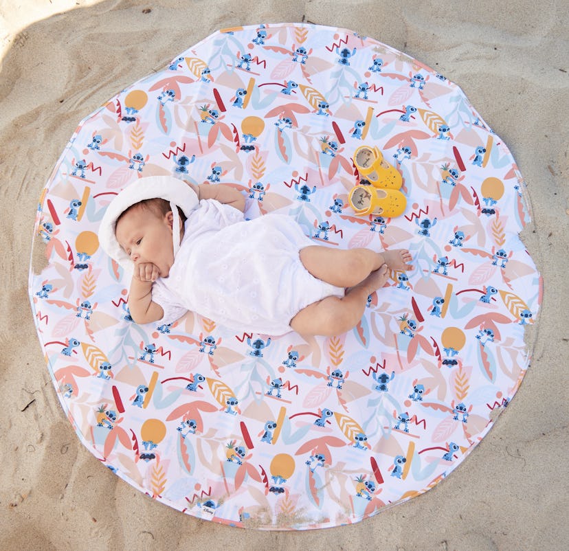 circle playmat from JuJuBe in Disney Stitch In Paradise print