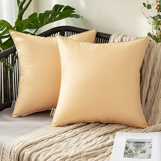 MIULEE Outdoor Waterproof Pillow Covers (2-Pack)