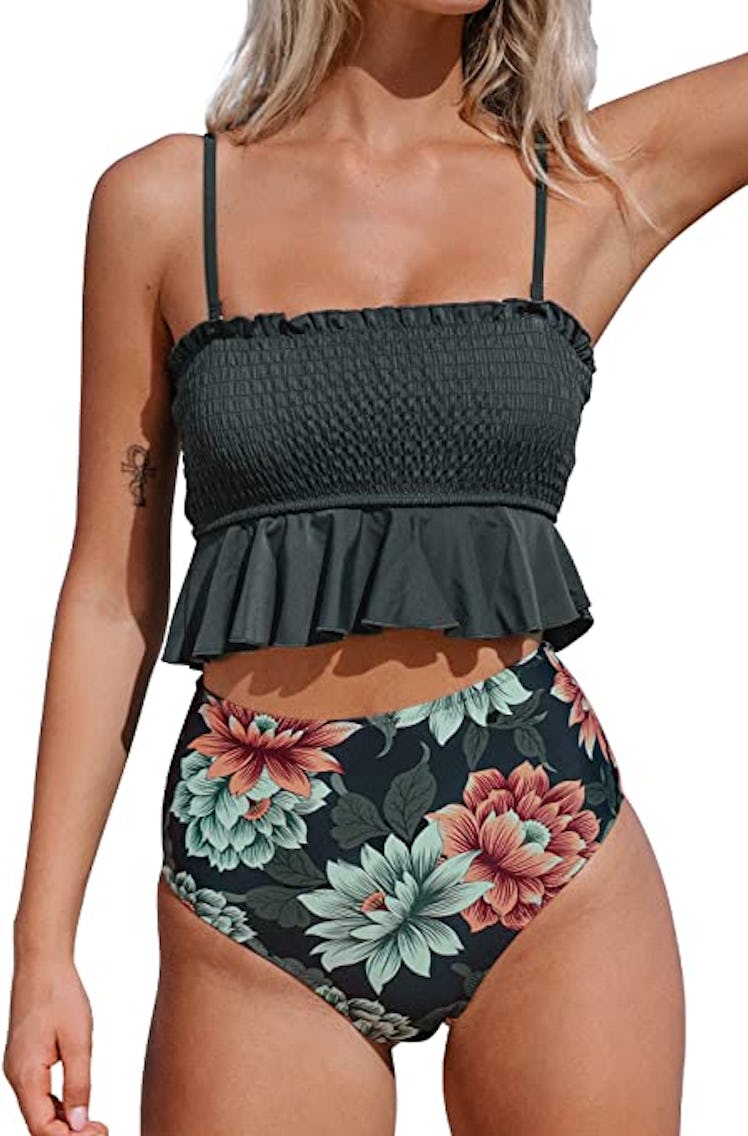 CUPSHE  Ruffle Two Piece Bathing Suit