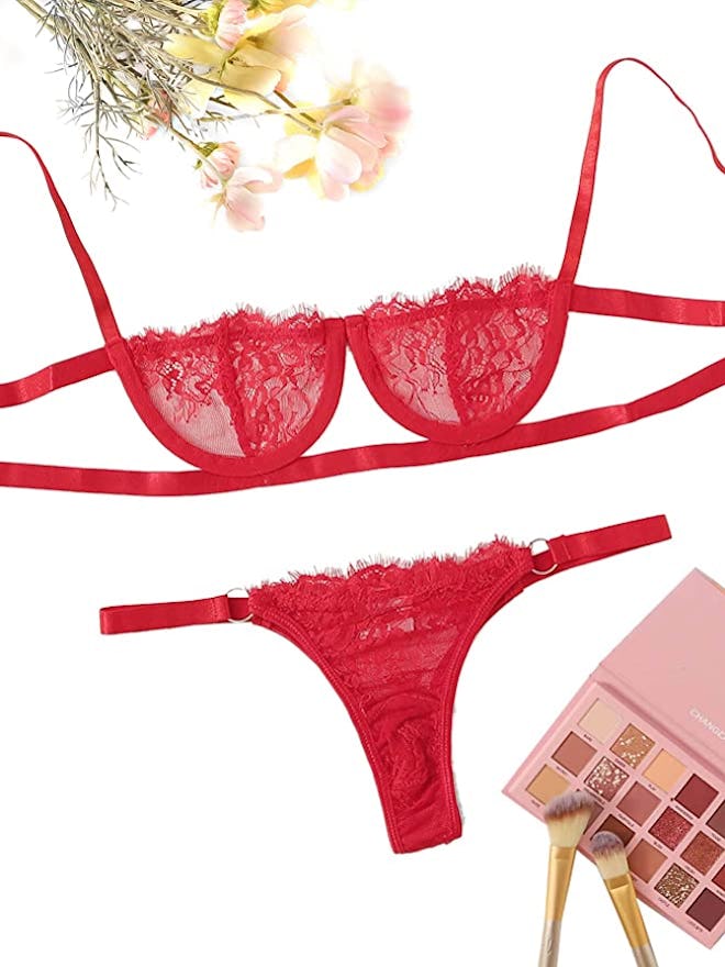 SheIn Lace Strap Bra And Panty Set (2 Pieces)