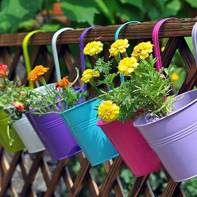 LOVOUS Multicolor Iron Garden Railing Planters