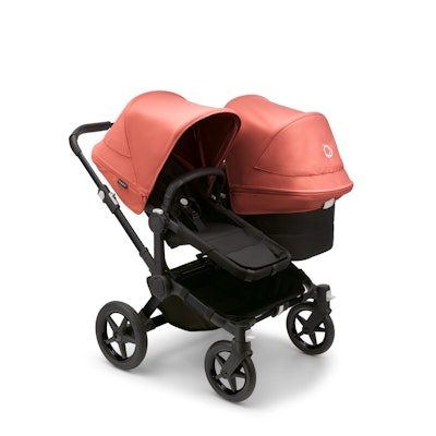 Add the Bugaboo donkey 5 bassinet and seat stroller to your baby registry checklist. 