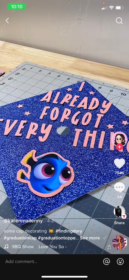 This funny graduation cap is inspired by Disney's Finding Nemo.