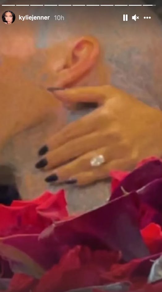 Kourtney Kardashian broke her engagement ring, and her reaction was intense.