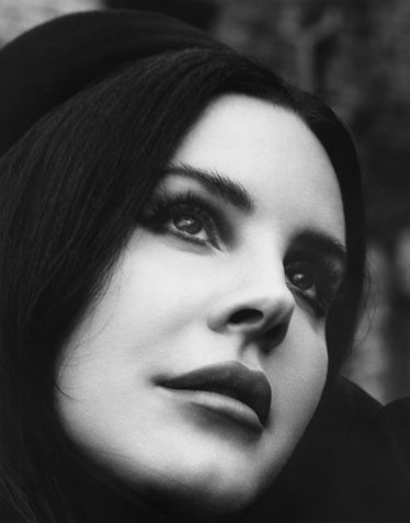 Closeup portrait of Lana del Rey.
