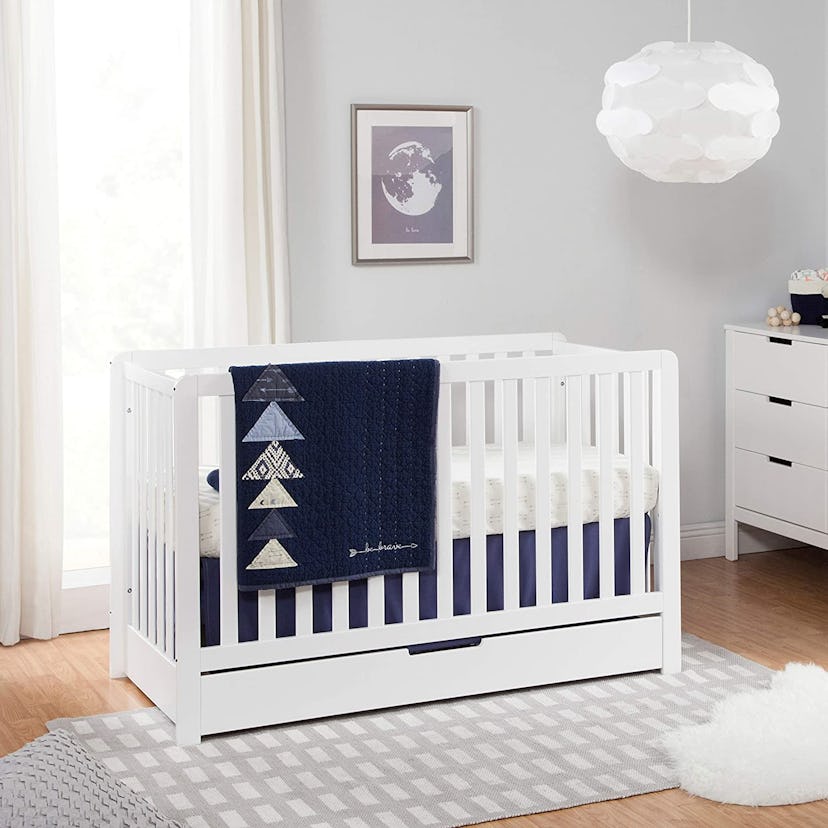 Carter's by DaVinci Colby 4-in-1 Convertible Crib 