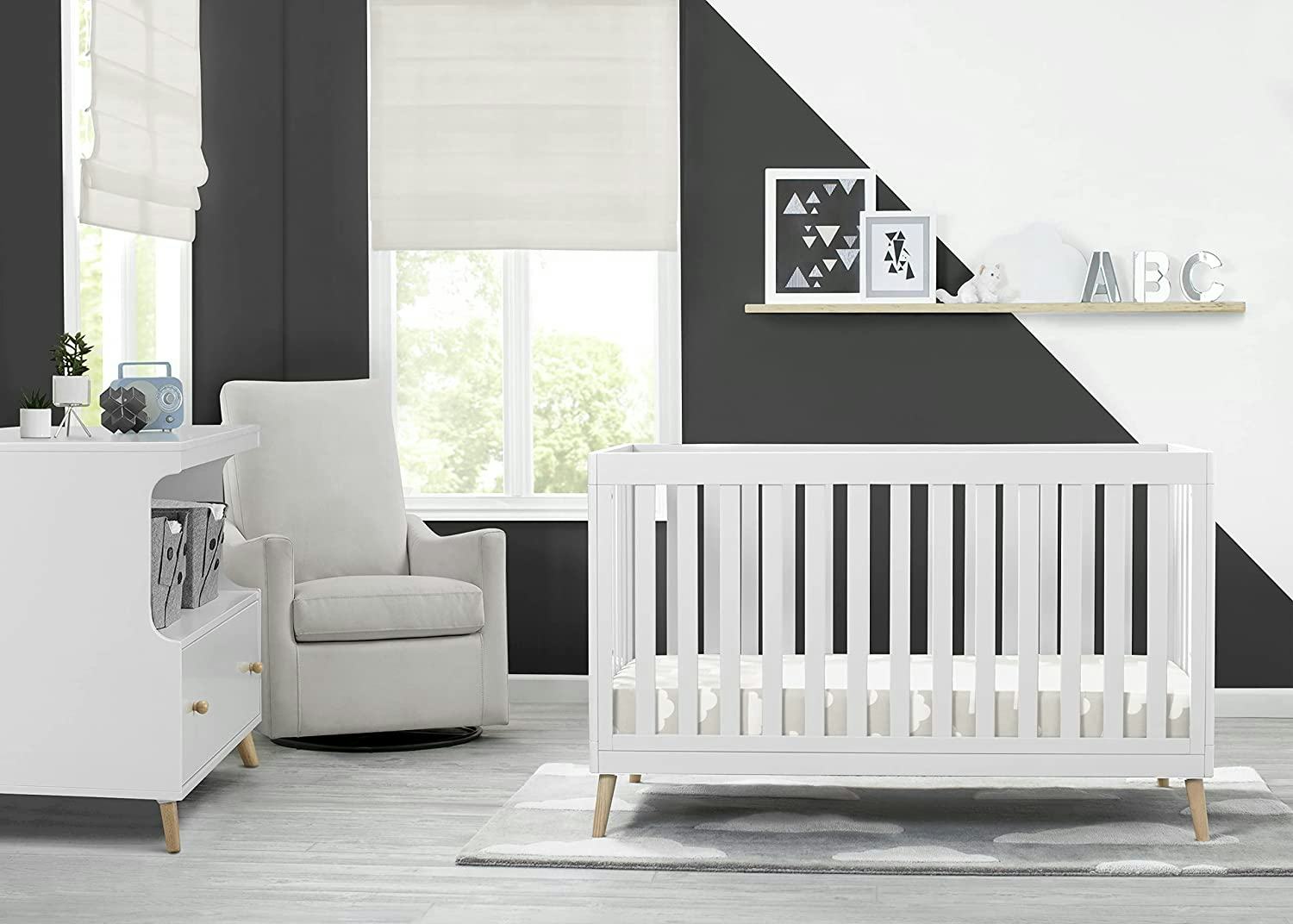 The 7 Best Cribs For Short Moms