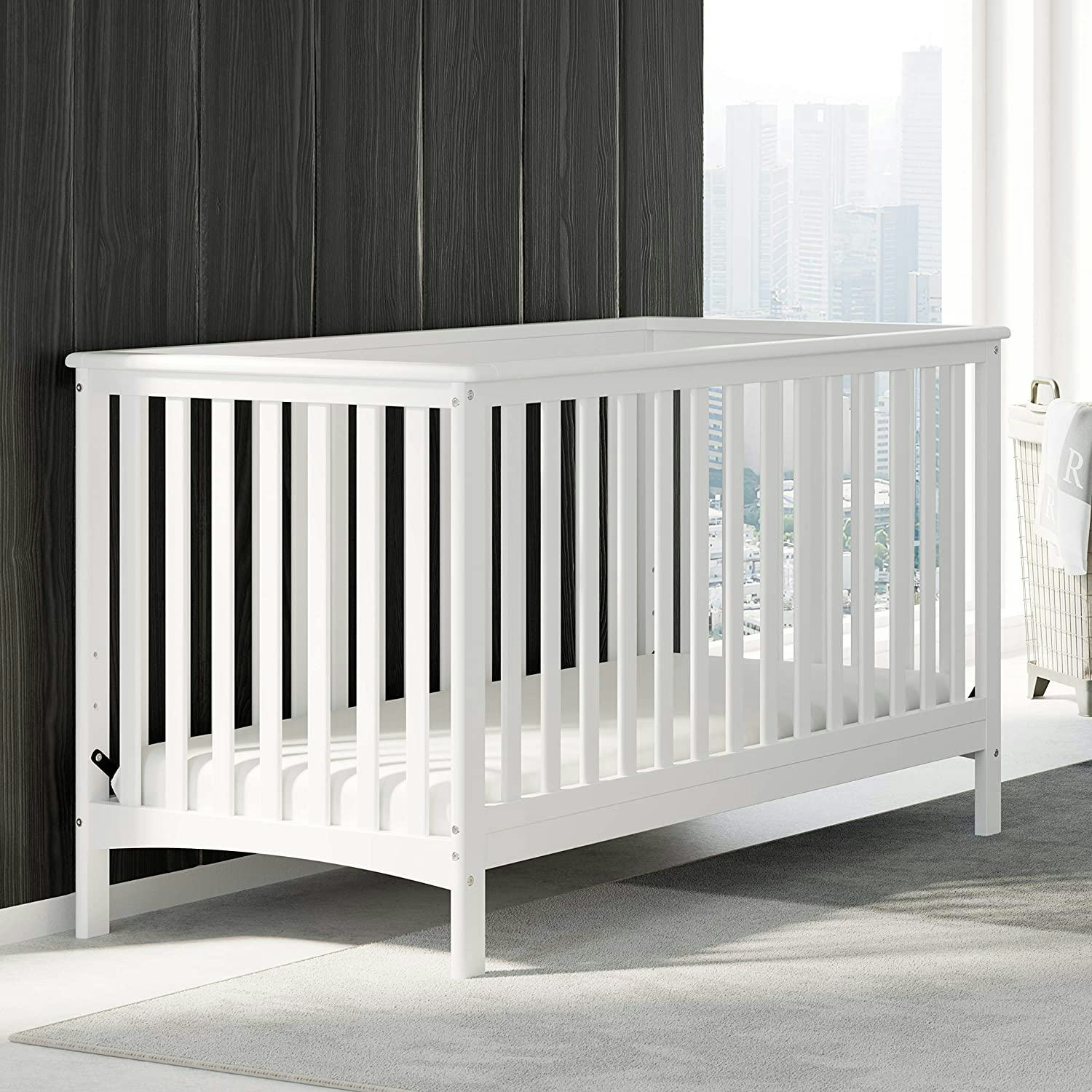 The 7 Best Cribs For Short Moms