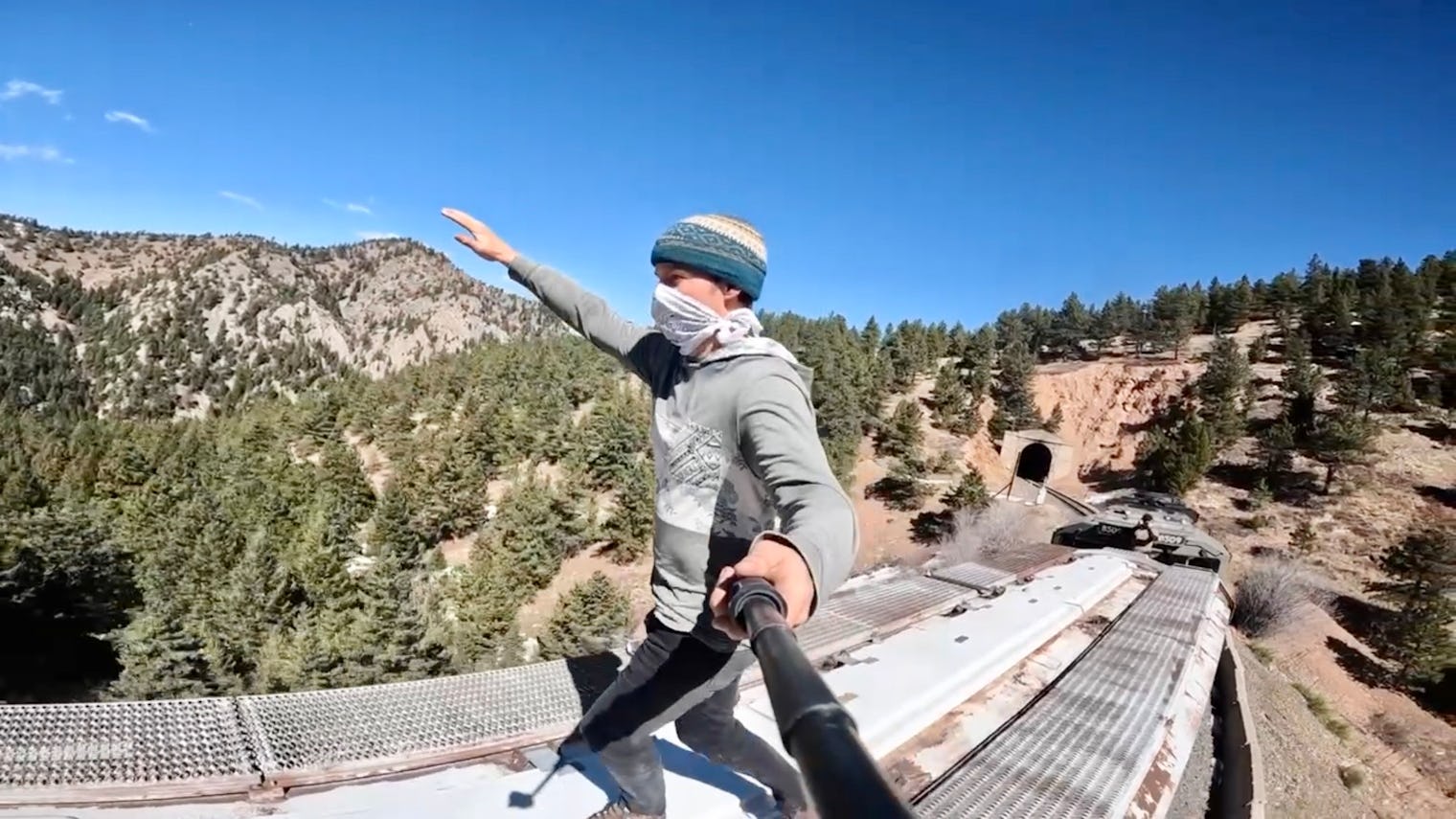 Riding the rails with YouTube's hobo vloggers