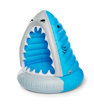 pool float with canopy: Giant Man-Eating Shark Pool Float