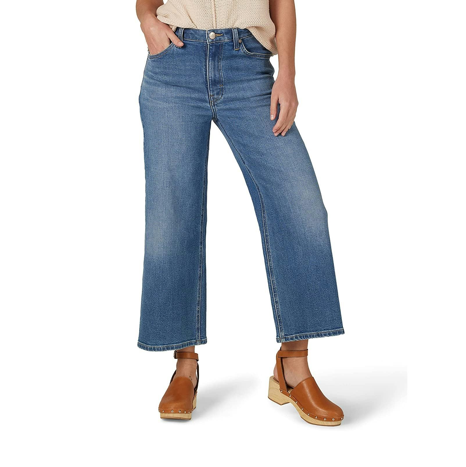 Lee High-Rise Relaxed Fit A-Line Crop Jean