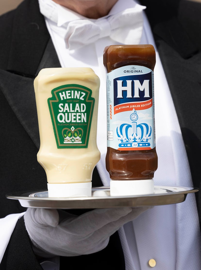 Heinz Salad Cream and HP Sauce have been given a Platinum Jubilee makeover. 