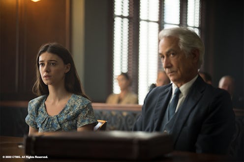 Daisy Edgar-Jones and David Strathairn await a verdict in 'Where the Crawdads Sing.'