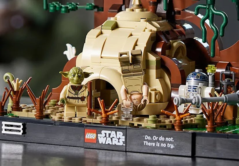 LEGO Star Wars Dagobah Jedi Training Diorama