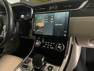Big screen and controls of the Jaguar XF