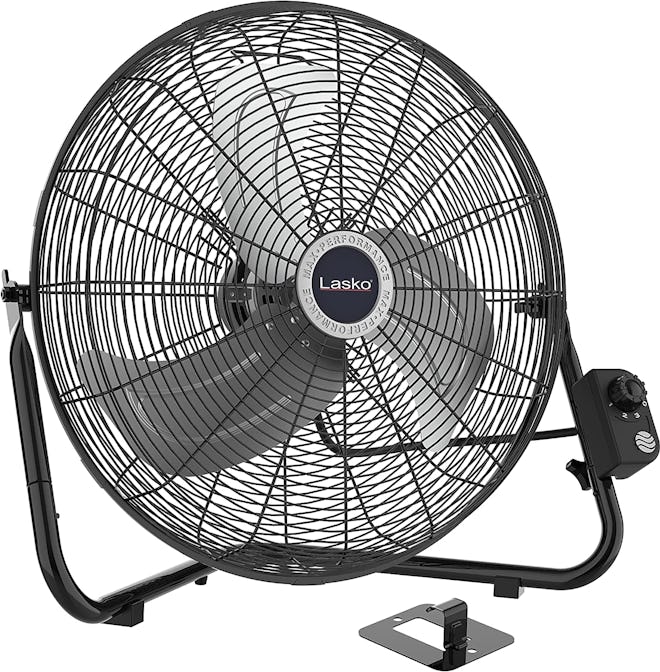 Best Fan For Large Rooms You Can Mount On The Wall