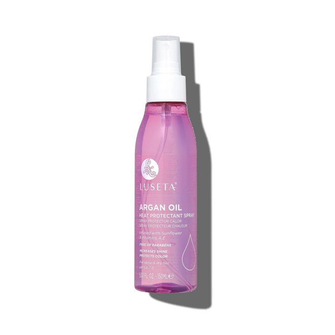 Luseta Beauty Argan Oil Heat Protectant Spray helps create 72k hairstyles