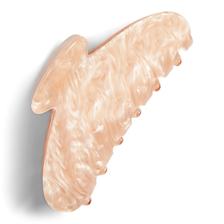 Kitsch  Eco-Friendly Marble Claw Clip is perfect for creating a y2k hairstyle
