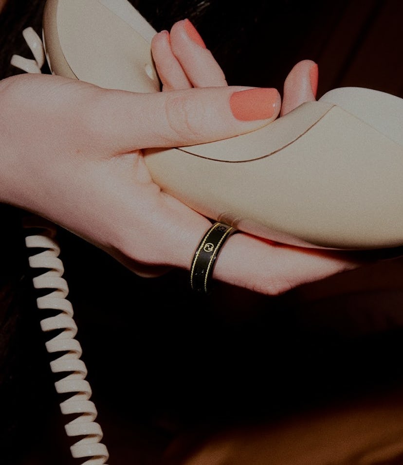 The Gucci x Oura smart ring