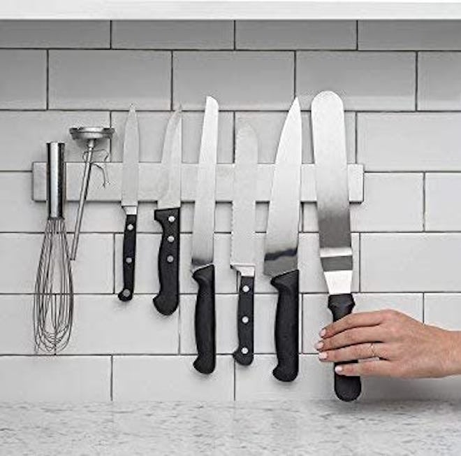 Modern Innovations Magnetic Knife Bar