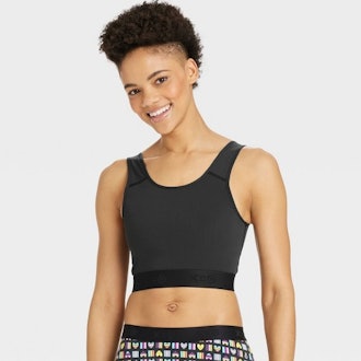 Whoever recommended the h&m medium support sports bras as an alternative to  normal binders is genius. I bought one today and it makes my (A to B cup)  chest almost disappear completely never felt so much euphoria before :  r/NonBinary