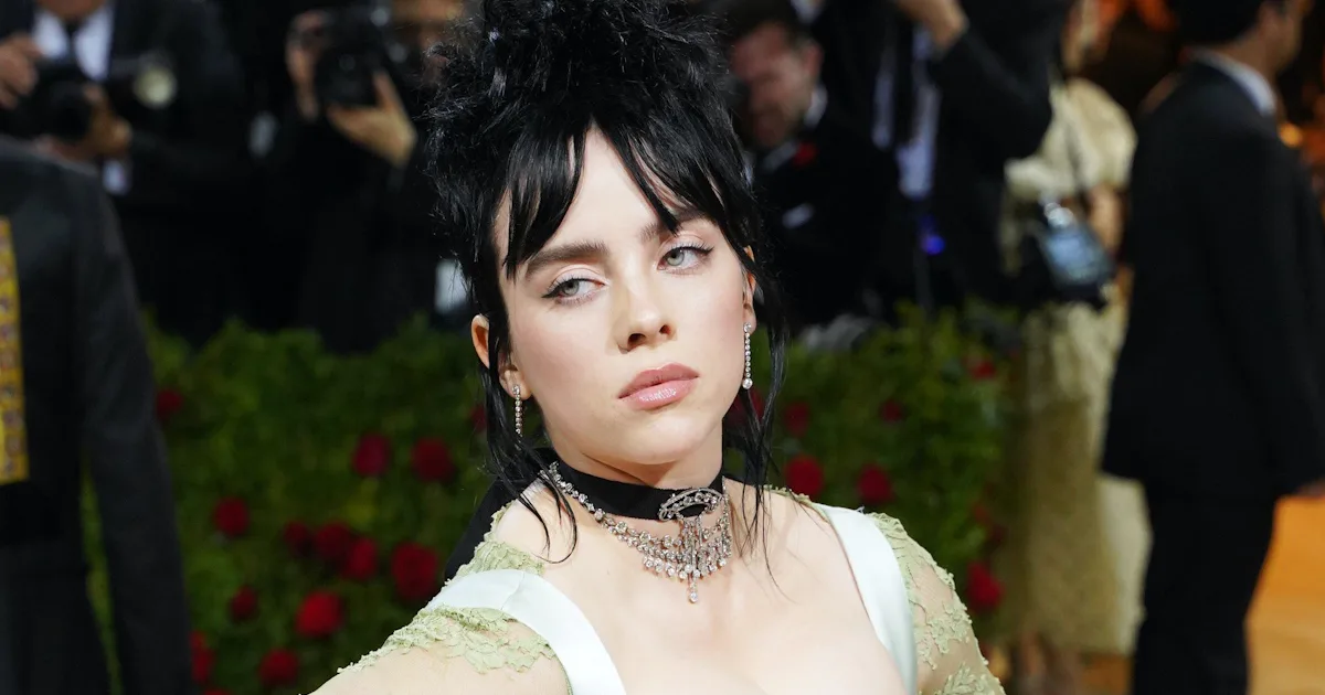 Billie Eilish Opened Up About Living With Tourette's Syndrome