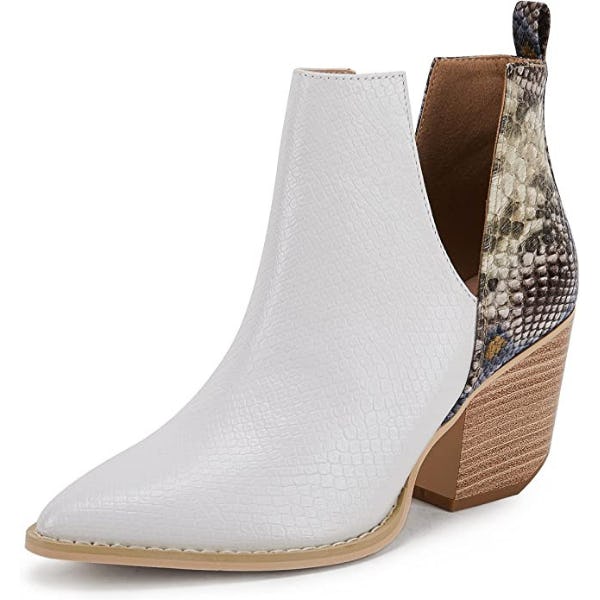 Huiyuzhi Cut-Out Ankle Boots