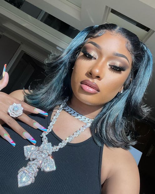 megan thee stallion blue hair selfie