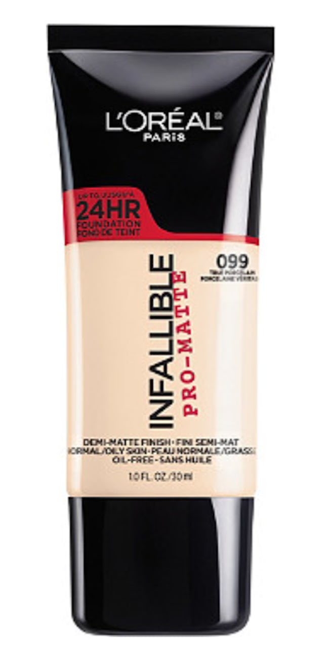Oil-free, air-light formula resists sweat, heat and transfer for all day shine control