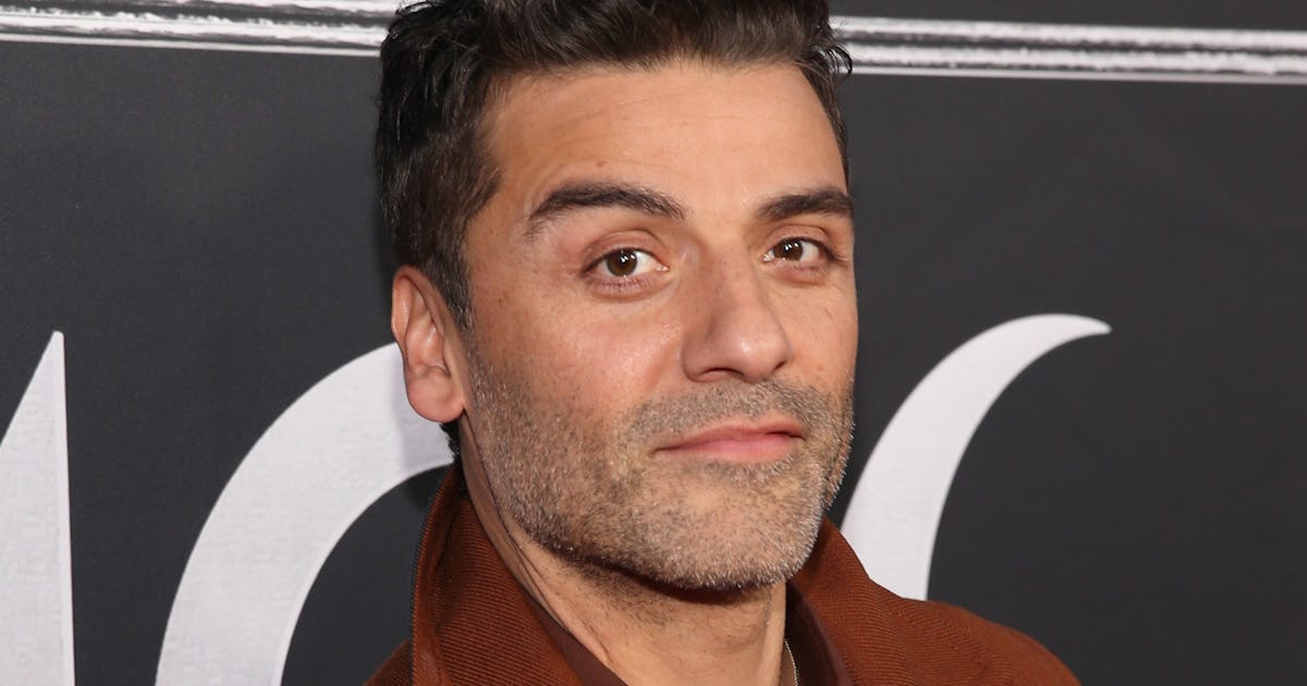 Oscar Isaac Shows Us How to Rock the 5 O’Clock Shadow Beard