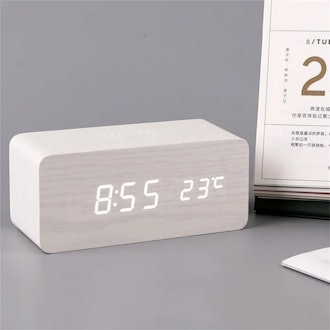 Low-Light Digital Clock With Wireless Charging