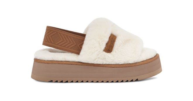 Koolaburra by UGG fuzzy sandals