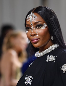 Naomi Campbell wearing jewels on her face at the 2022 Met Gala
