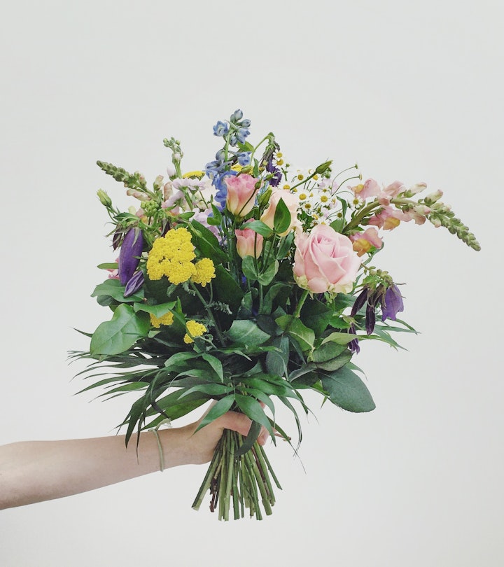 a beautiful bouquet of flowers is a great way to celebrate stepmother's day